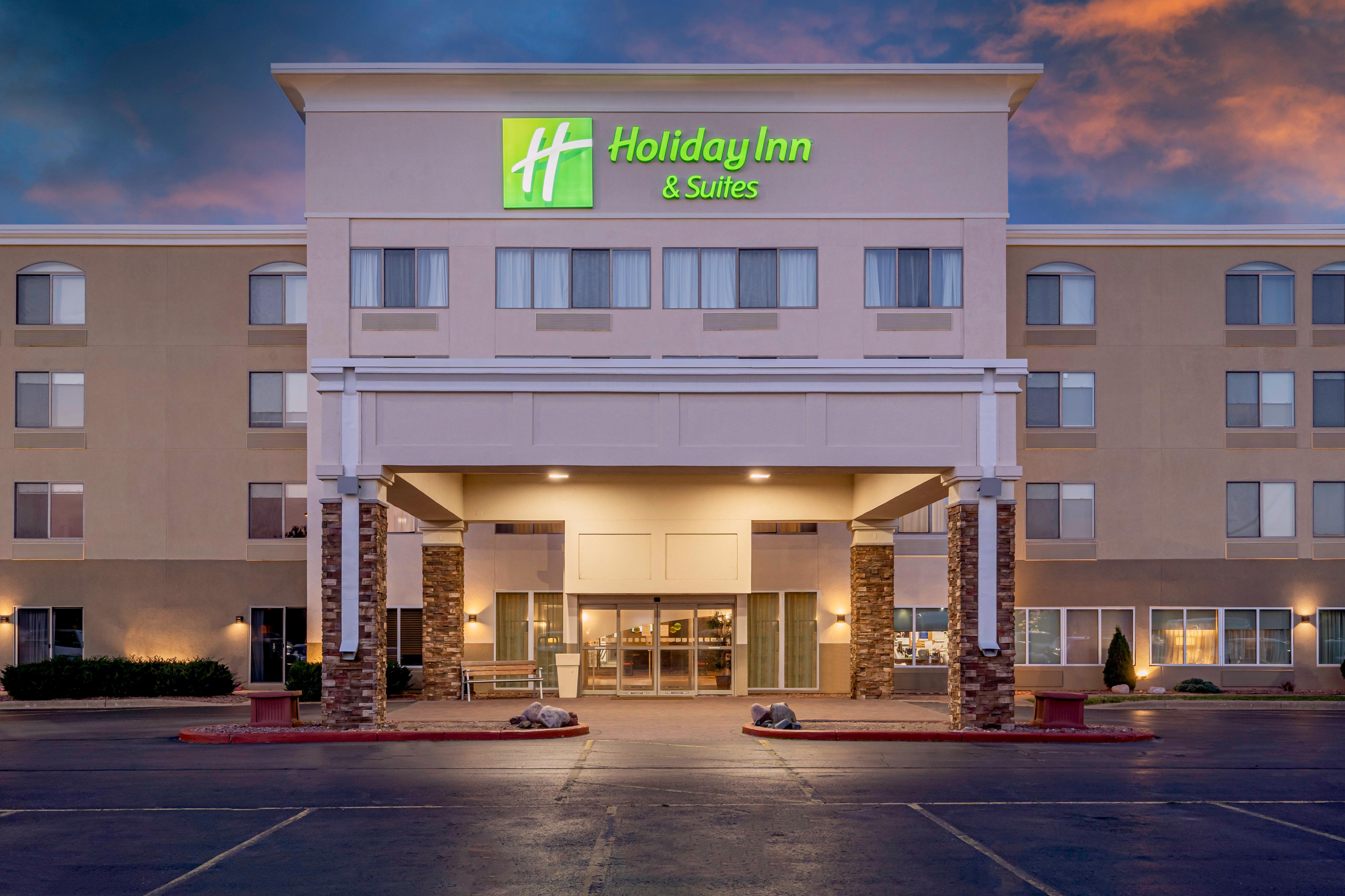 Holiday Inn & Suites Wausau-Rothschild By Ihg Exterior photo